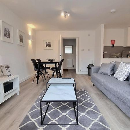 Roomspace Serviced Apartments - Kew Bridge Court Londres Extérieur photo