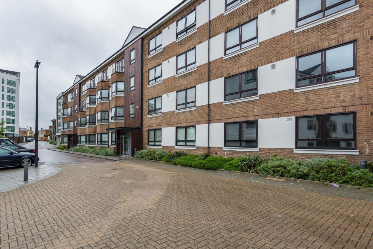 Roomspace Serviced Apartments - Kew Bridge Court Londres Extérieur photo