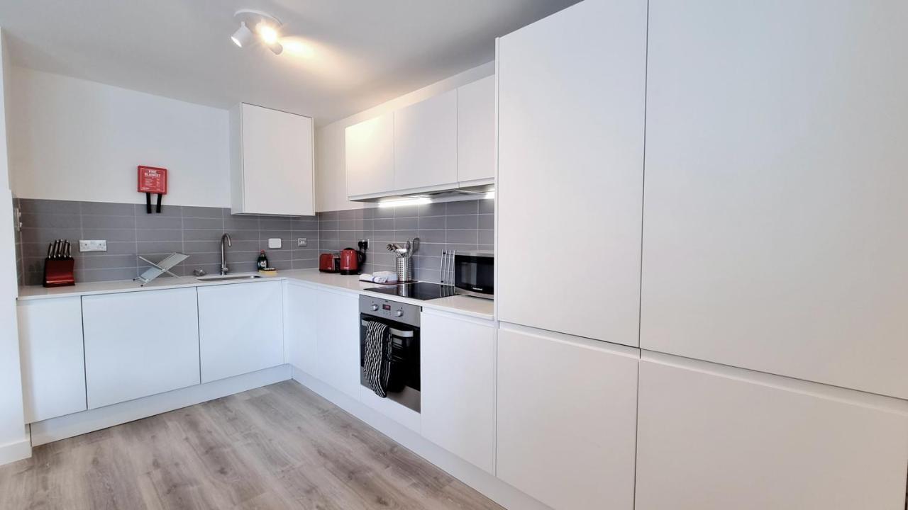 Roomspace Serviced Apartments - Kew Bridge Court Londres Extérieur photo